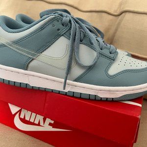 AUTHENTIC Nike Dunk Low GS 'Aura Clear' Sz 6.5Y